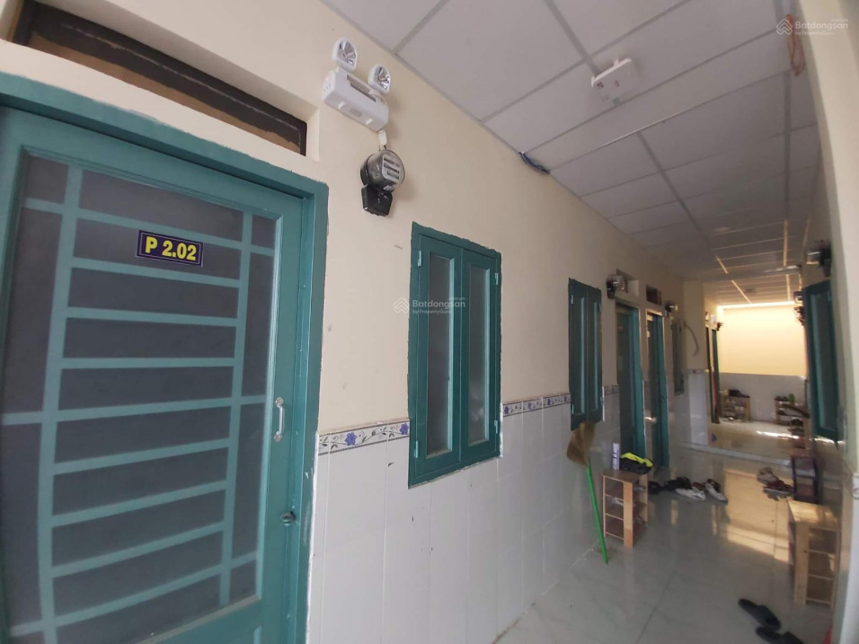 Bán CHDV gần Cầu vượt Ngã Tư Ga 610m2, 105 phòng DT 140tr/th chỉ 26,8 tỷ