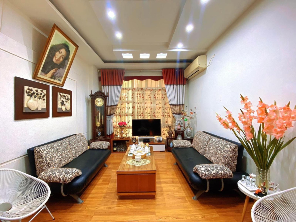 Bán Nhà Ngõ 41 Thái Hà, Q Đống Đa, 10m Ra Mặt Phố, diện Tích 38m, 5 Tầng, Chỉ 4.3 tỷ.