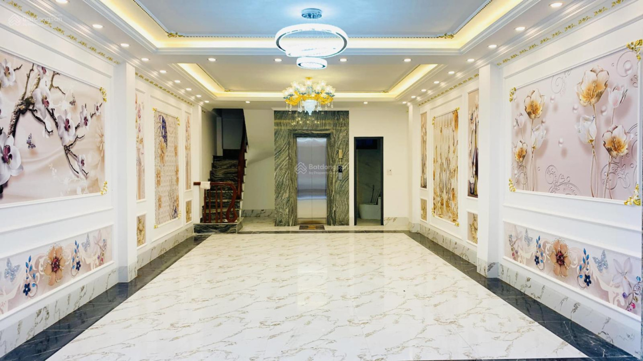 Bán Nhà Ngõ OTO Phố Quan Nhân Thanh Xuân 60m, 8T, MT5m, Gía 17.7 Tỷ