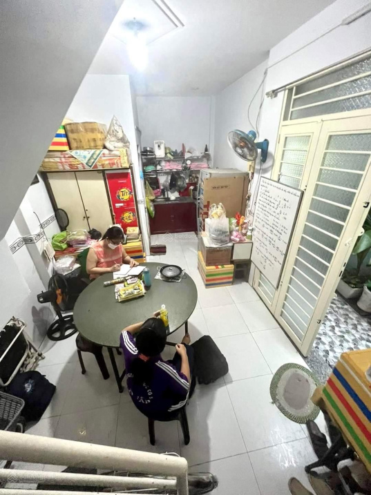 Bán Nhà Nguyễn Văn Nghi, Ngã 6 GV, 20m2, 2 Phòng Ngủ - Chỉ 2,45 Tỷ.