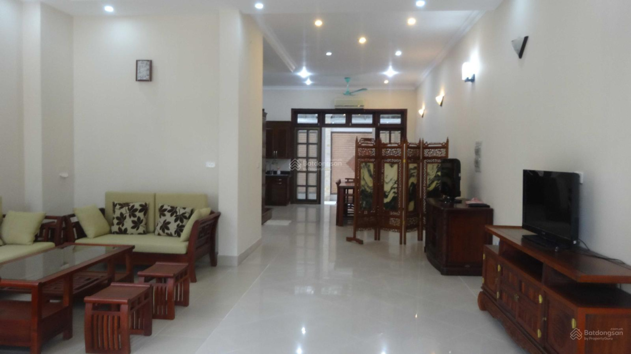 Bán biệt thự 4 PN diện tích 126m2 giá siêu rẻ 262 triệu/m2 ở lô C2 khu ĐT Nam Thăng Long Ciputra HN