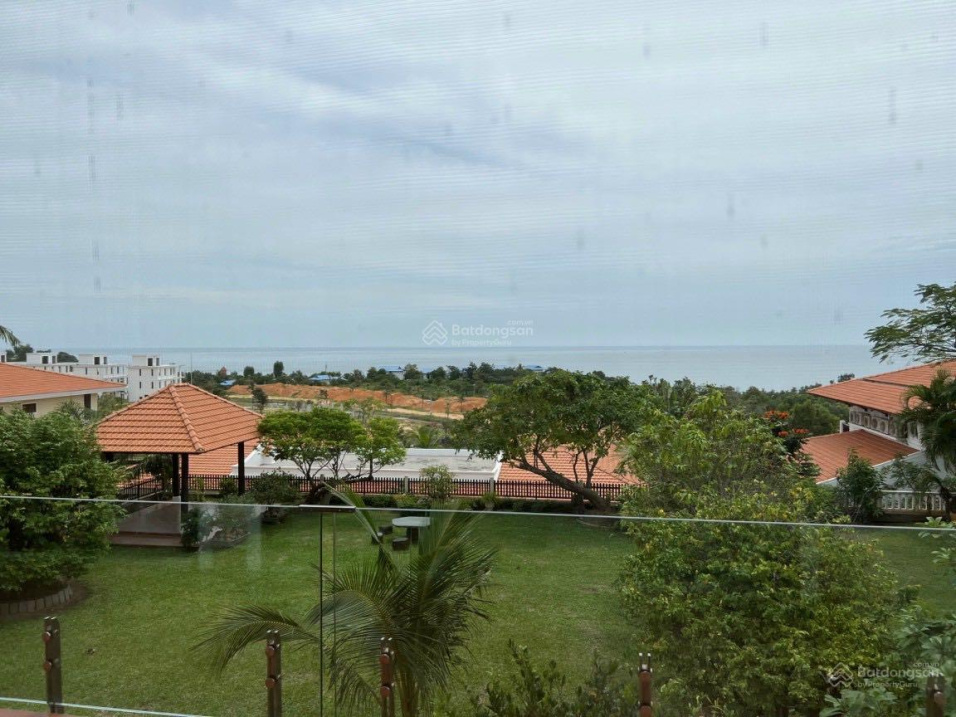 Bán biệt thự Mũi Né Domaine 905m2 full thổ cư view biển tuyệt đẹp