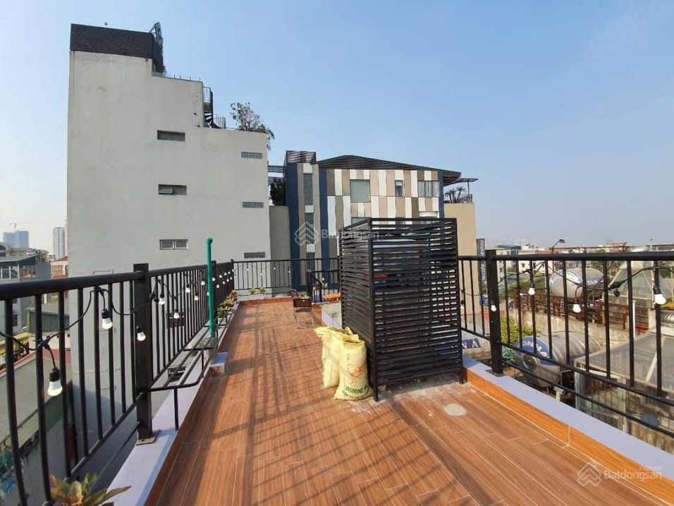 Bán căn nhà 5 tầng xây mới, nội thất đẹp ngõ phố Âu Cơ, bên phía Hồ Tây