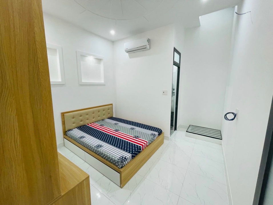 Bán căn nhà hẻm ô tô 111 Xô Viết Nghệ Tĩnh vào gần, gần chợ mới Vũng Tàu, gần Bãi sau
