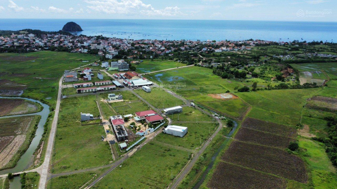 Bán cắt lỗ giá hời ngay khi mua đất biển cạnh Hòn Yến khu chợ Yến Tuy An Phú Yên