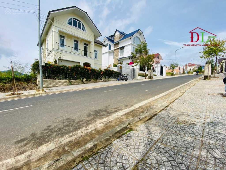 Bán đất 2 mặt tiền khu biệt thự cao cấp DIC An Sơn, P4, Đà Lạt, thích hợp nghỉ dưỡng