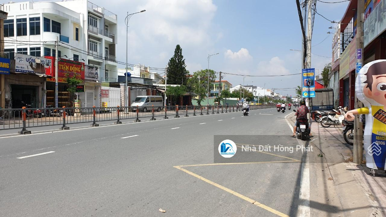 Bán đất DT 1.200m2 mặt tiền Tô Ký, gần ngã 3 Chùa Hóc Môn
