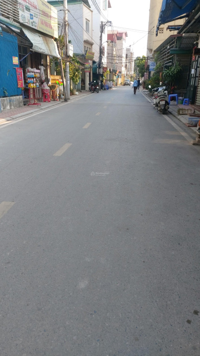 Bán đất, Gia Lâm, DT 100m2, MT 9,6 m, cách ô tô tránh 50m, giá 3,10 tỷ