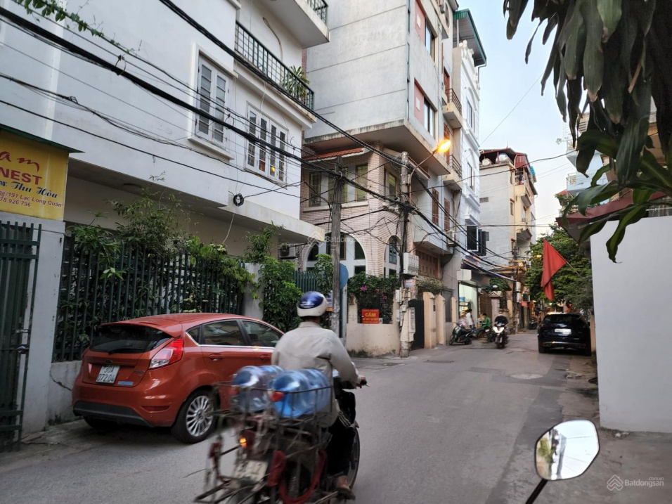 Bán đất Lạc Long Quân, lô góc, trước nhà ô tô tránh nhau, xây hotel, CCMN, apartment, tòa nhà VP