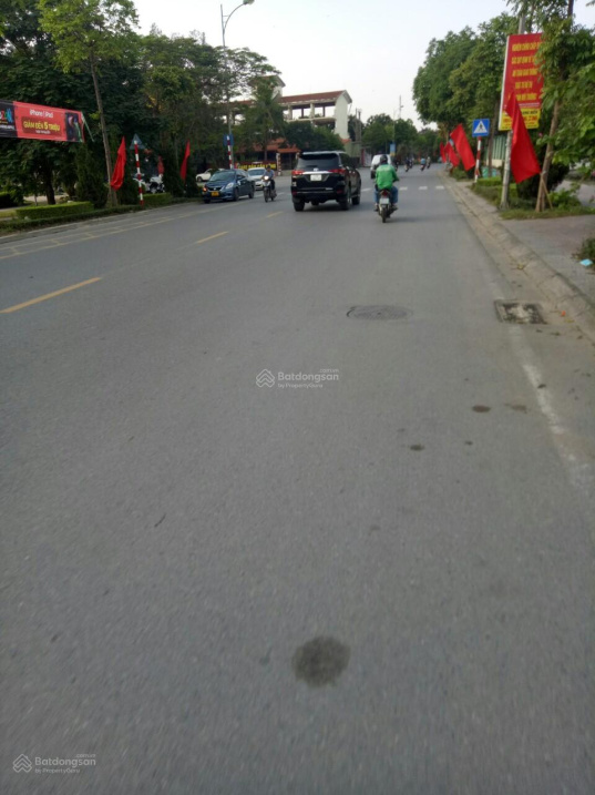 Bán đất Ngô Xuân Quảng, Gia Lâm, Hà Nội, DT 115m2 ngõ thông thoáng ô tô 7 chỗ giá 6,6tỷ (có TL)