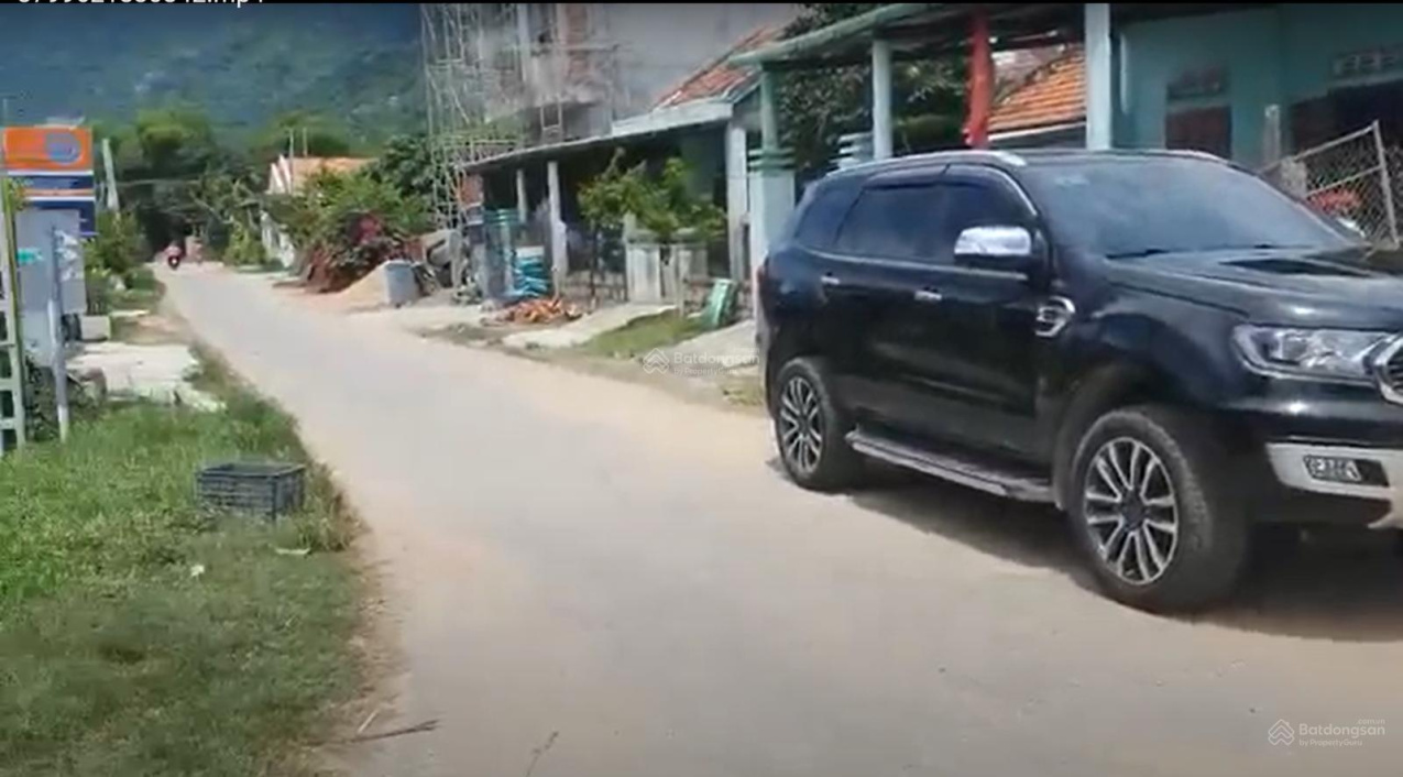 Bán đất ONT 2 mặt tiền, thôn Tiên Ninh, Vạn Khánh - 213.2m2 giá 1 tỷ 600 triệu. Đường bê tông 5m