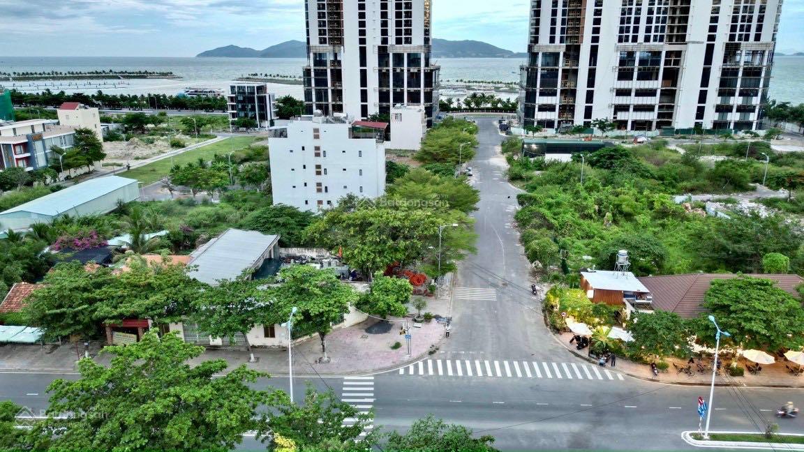 Bán đất Phạm Văn Đồng với Tế Hanh, Vĩnh Hoà, Nha Trang, DT 610,4m2 lô góc, giá bán: 75 tr/m2