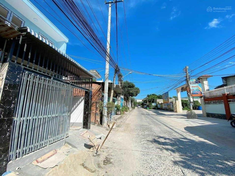 Bán đất mặt tiền Vĩnh Thạnh Nha Trang, giá tốt 2,2 tỷ