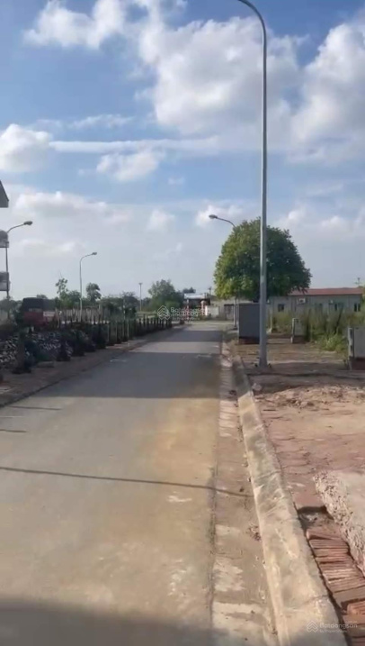 Bán đất phân lô, Yên Thường, Yên Viên, Gia Lâm, DT 40m2 ô tô tránh, vỉa hè, kinh doanh, giá 2,58 tỷ