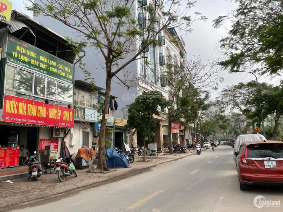 Bán đất phố Quan Hoa, 43.2 m2 ô tô vào nhà giá 4.5 tỷ