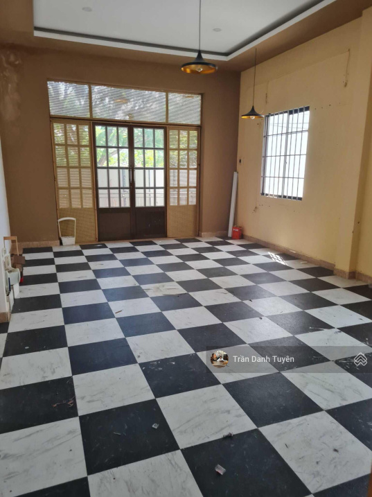 Bán đất tặng nhà cấp 4 đường Dương Hiến Quyền - Vĩnh Hòa - Nha Trang, Diện tích: 222,3m2