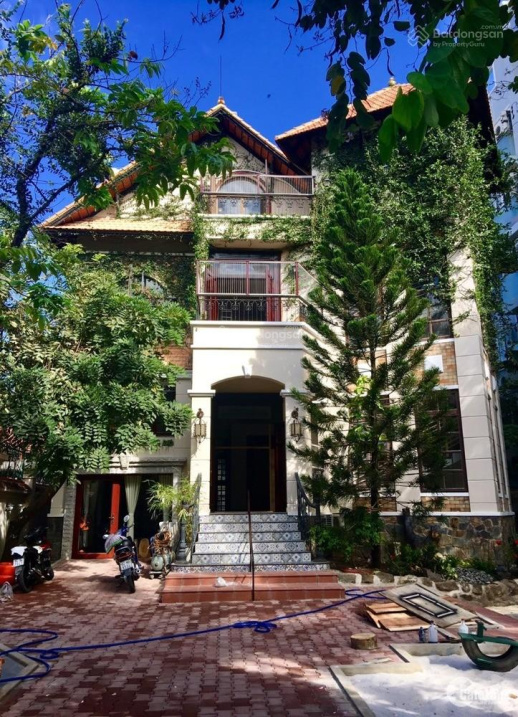 Bán gấp Biệt thự MT Ngô Quang Huy, p. Thảo Điền, Q2, 17x38, 650m2, 3 lầu, 110 tỷ, LH 0938 935 351