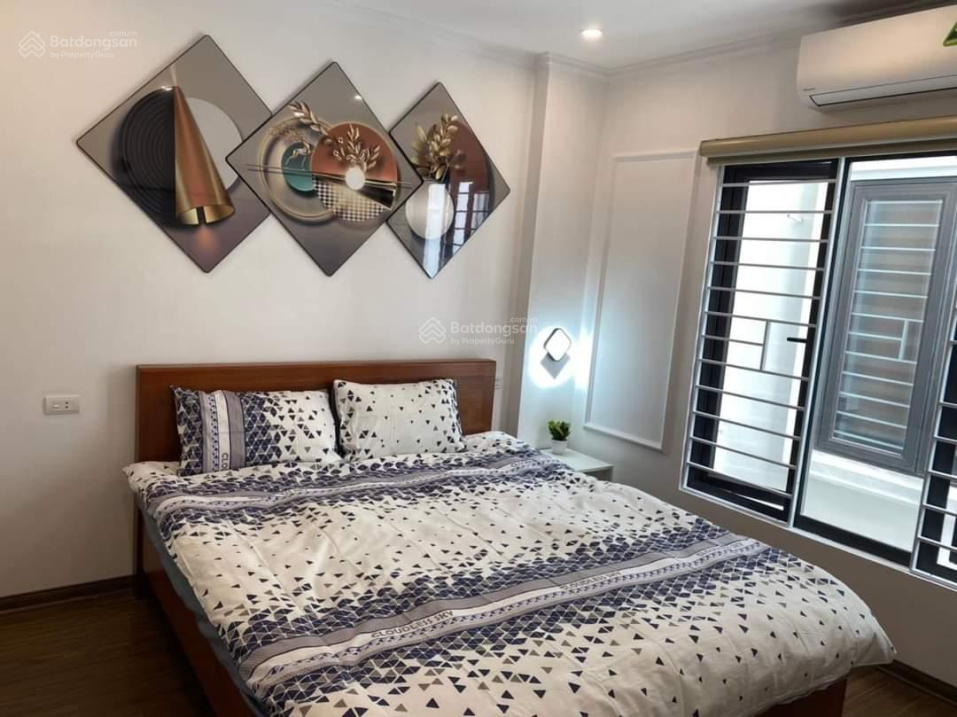 Bán gấp nhà Cư Khôi, Gia Lâm, DT 35m, 5 tầng, mt3,8m, thông thoáng, ô tô vào nhà, giá 2,75tỷ