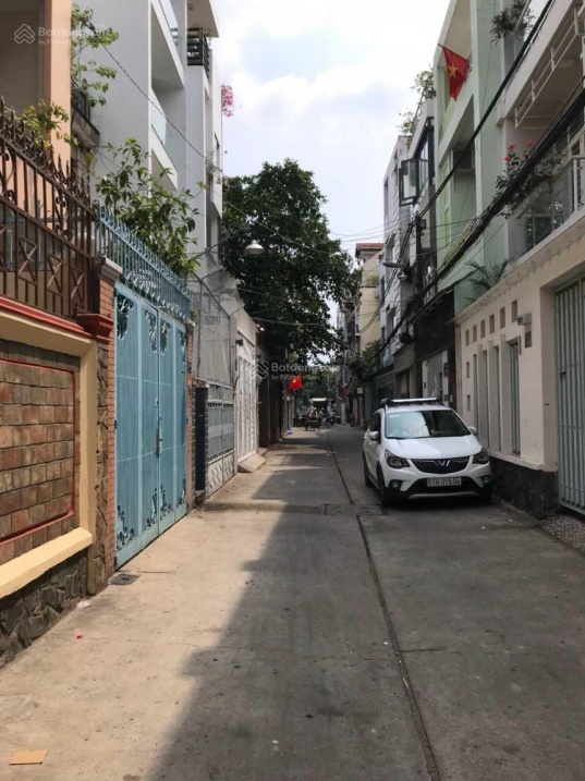 Bán gấp nhà HXH thông ra Cộng Hòa, P13, Q. Tân Bình, DT: 4x14m, 4 tầng. Giá: 9,2 tỷ. LH: 0948 486 170