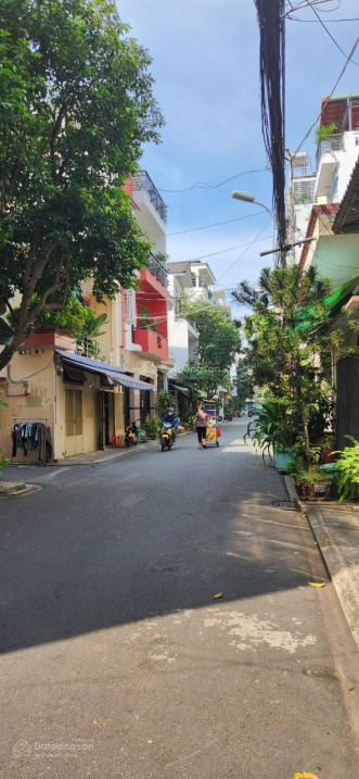 Bán gấp nhà cấp 4 đường C1, thông ra Cộng Hòa, P.13, Q. TB, 3.1x12m. Giảm mạnh từ 8 tỷ xuống 7.6tỷ