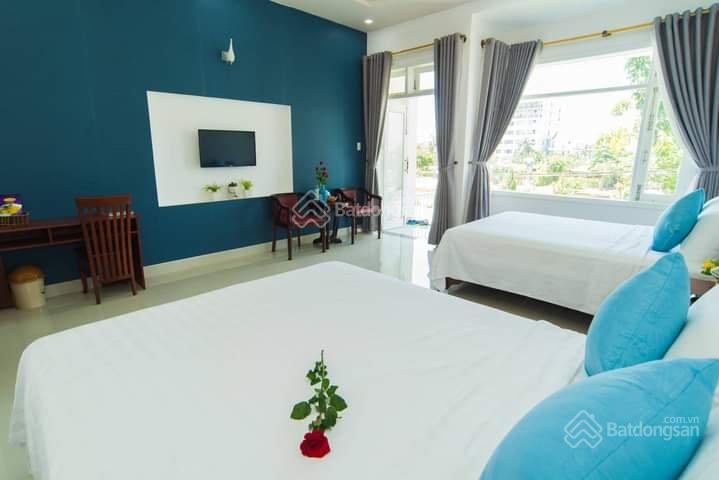 Bán khách sạn Hội An gần trung tâm phố cổ view sông, giá trên 30 tỷ. LH: 0932 560 868