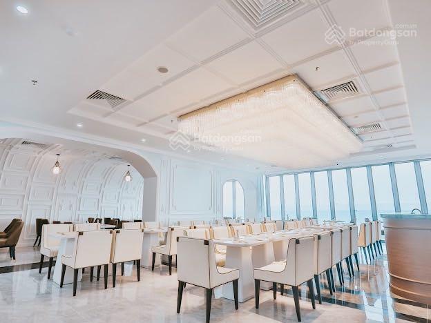 Bán khách sạn mặt phố Trần Phú - Nha Trang 294m2 x 21 tầng, 94 phòng VIP, bể bơi