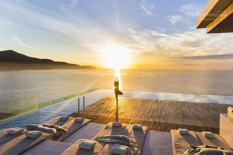 Bán khách sạn mặt tiền đường Hà Bổng và đường Võ Văn Kiệt