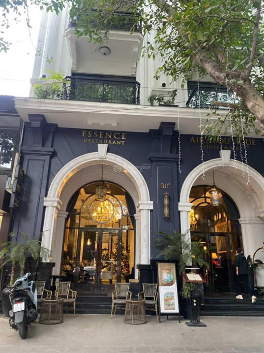 Bán khách sạn mới đẹp! Mặt phố Hàng Bông - Hàng Gai - 15 phòng khách sạn - 80m2 - Mt: 5m giá: 74 tỷ