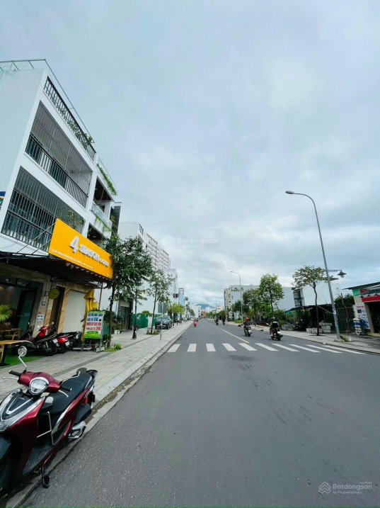 Bán lô đất cặp siêu VIP mặt tiền đường A4(Thích Quảng Đức) KĐT VCN Phước Long 1 NT