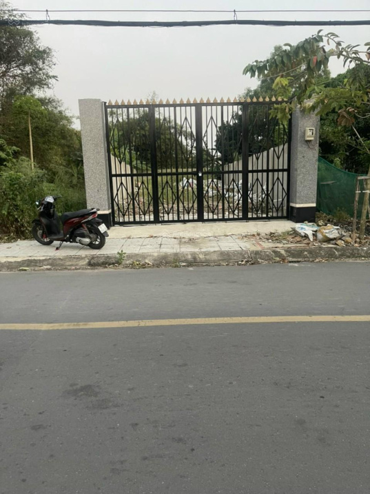 Bán lô đất thổ cư, mặt tiền đường Huỳnh Thị Mài, xã Tân Hiệp, DT: 5.57 * 33m (nở hậu: 9.32m)