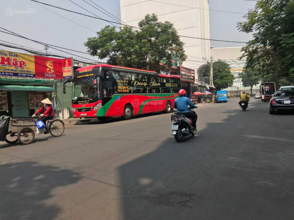 Bán nhà 2MT Bờ Bao Tân Thắng, 8x25m, 35 tỷ