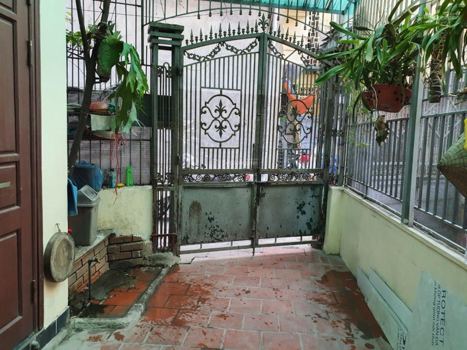 Bán nhà 3 gác đua Tân Mai, Hoàng Mai, 47m2, 3.75 tỷ