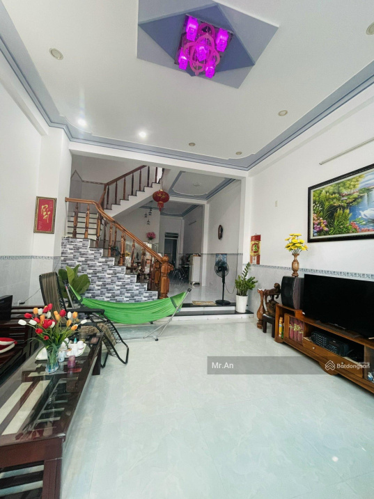 Bán nhà 3 tầng KĐT Hà Quang 2. Đã có sổ hồng hoàn công, DT 90m2 chỉ 5,7 tỷ