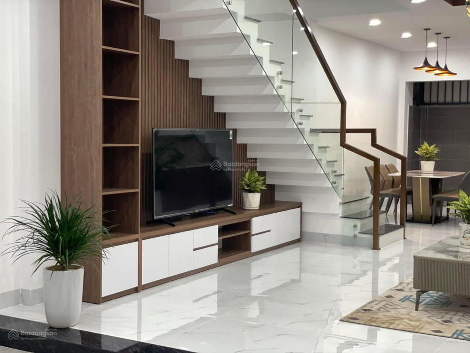 Bán nhà 3 tầng đường số 8E KĐT Hà Quang 2 NT để lại nội thất