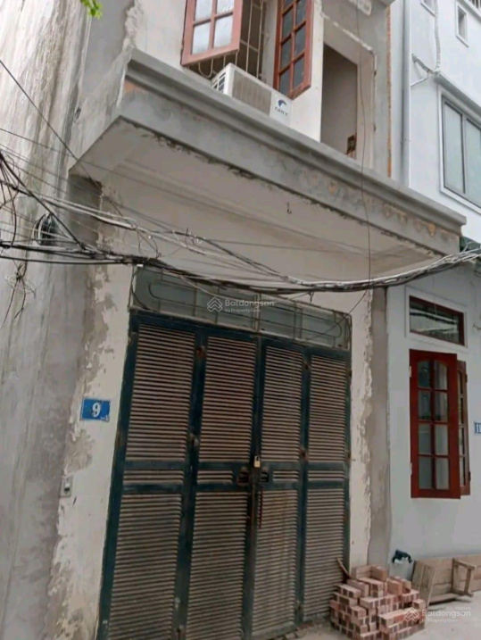 Bán nhà 33m2 xây 4 tầng ngõ ô tô 10m Dương Văn Bé Hai Bà Trưng sổ đỏ 2.6tỷ