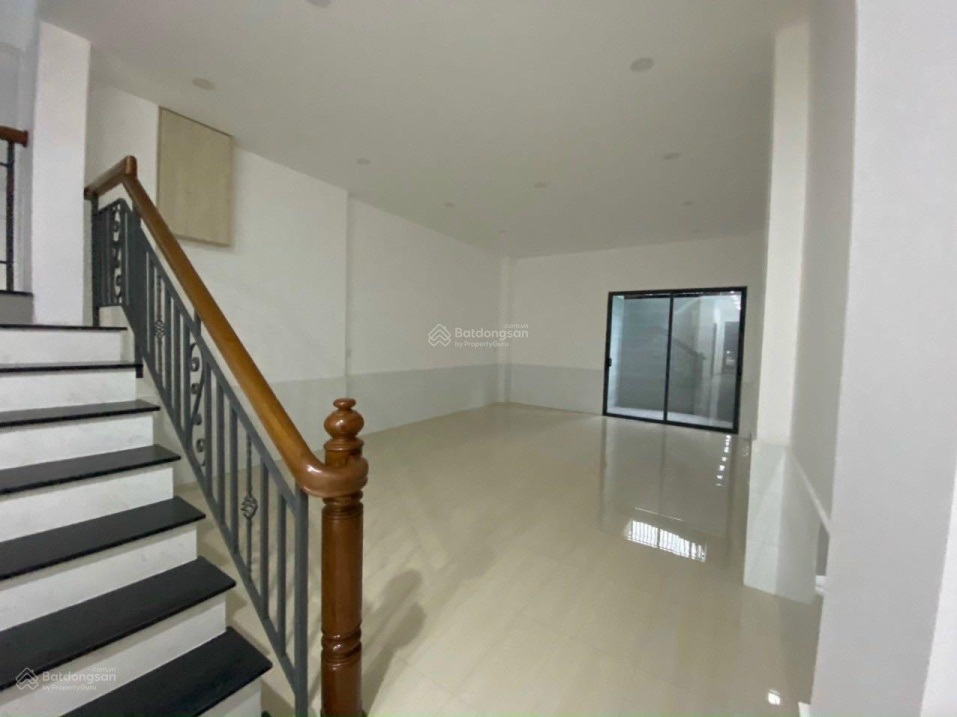 Bán nhà 4 tầng mặt tiền đường A2 Phước Hải NT, cách trục Tố Hữu 100m giá tốt