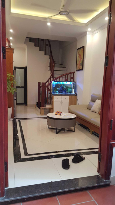 Bán nhà 5 tầng Tư Đình, gần cầu Trần Hưng Đạo, đầy đủ nội thất, ô tô sát cửa - 3.25 tỷ