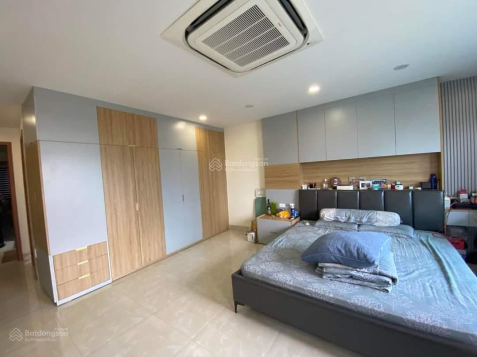 Bán nhà 5 tầng phố Nghi Tàm, Tây Hồ, phân lô, 3 thoáng, gara, ô tô tránh, đỗ, KD, chỉ 13.8 tỷ