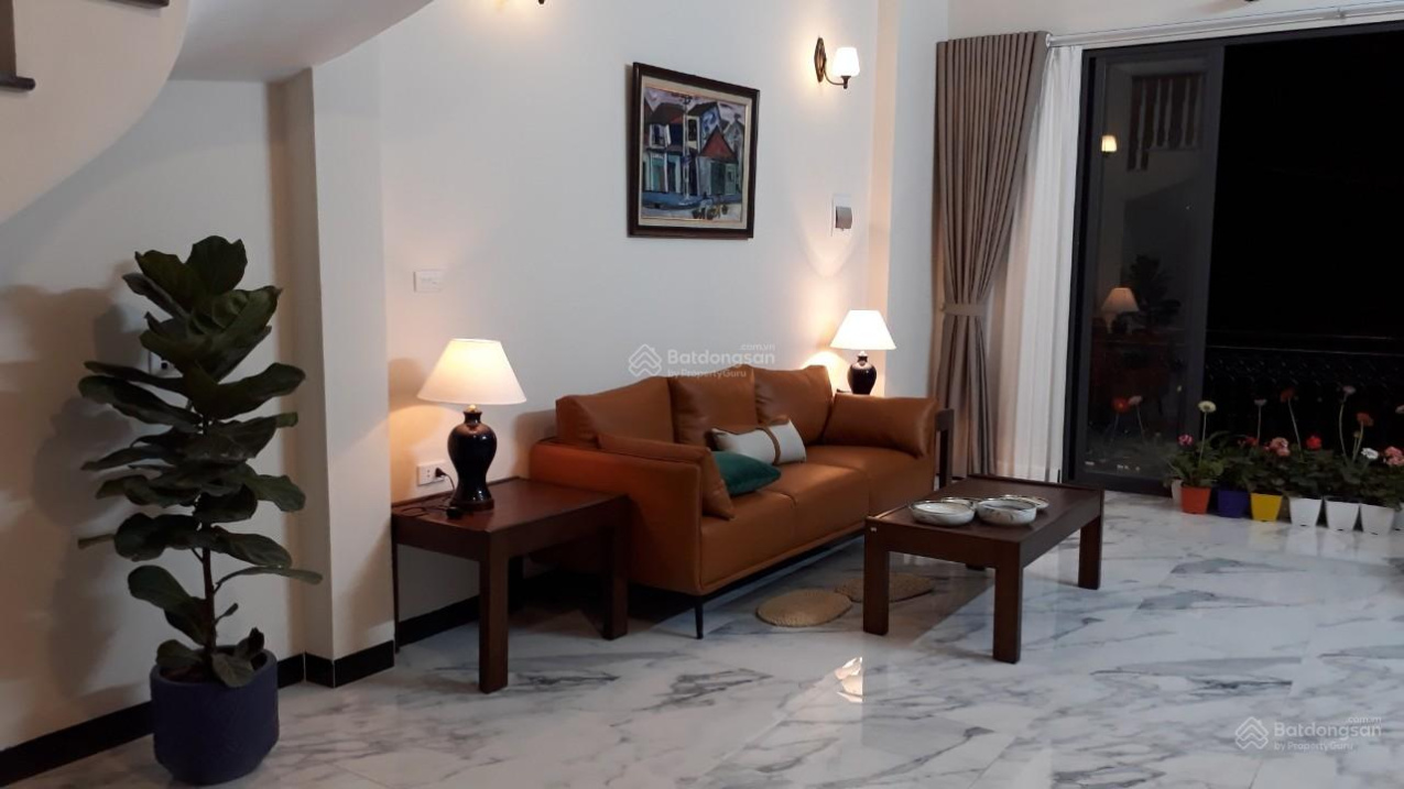 Bán nhà 5 tầng thang máy Trường Lâm Long Biên, xách vali ở ngay được luôn