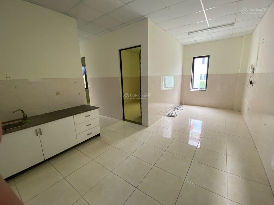 Bán nhà 6 tầng mặt tiền đường Lê Thanh Nghị - đang cho thuê hơn 100 tr/tháng