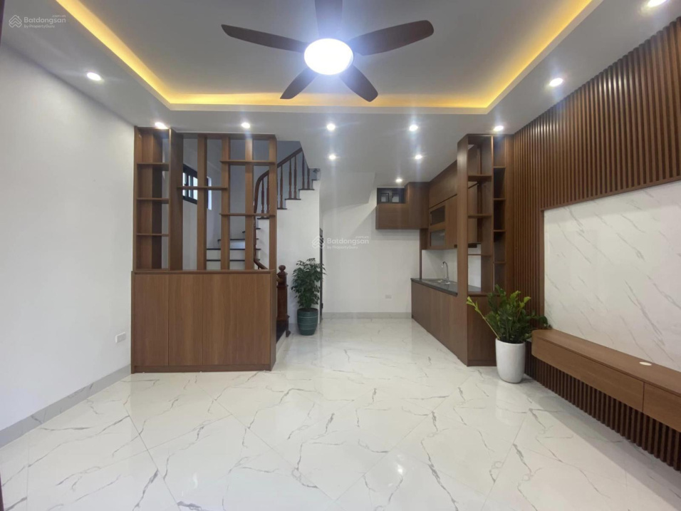 Bán nhà Cầu Cốc xây đơn lập 1 căn gần chợ Đình Tây Mỗ trung tâm Tây Mỗ 31m2 5 tầng MT 4.7m, 3.15 tỷ