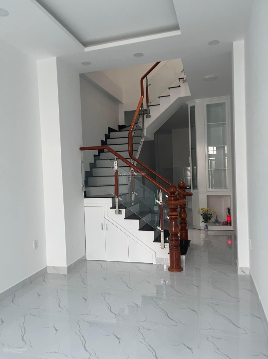 Bán nhà HXH tới cửa, đường Nguyễn Trọng Tuyển, phường 15, Phú Nhuận, 4 tầng mới, giá 8.1 tỷ