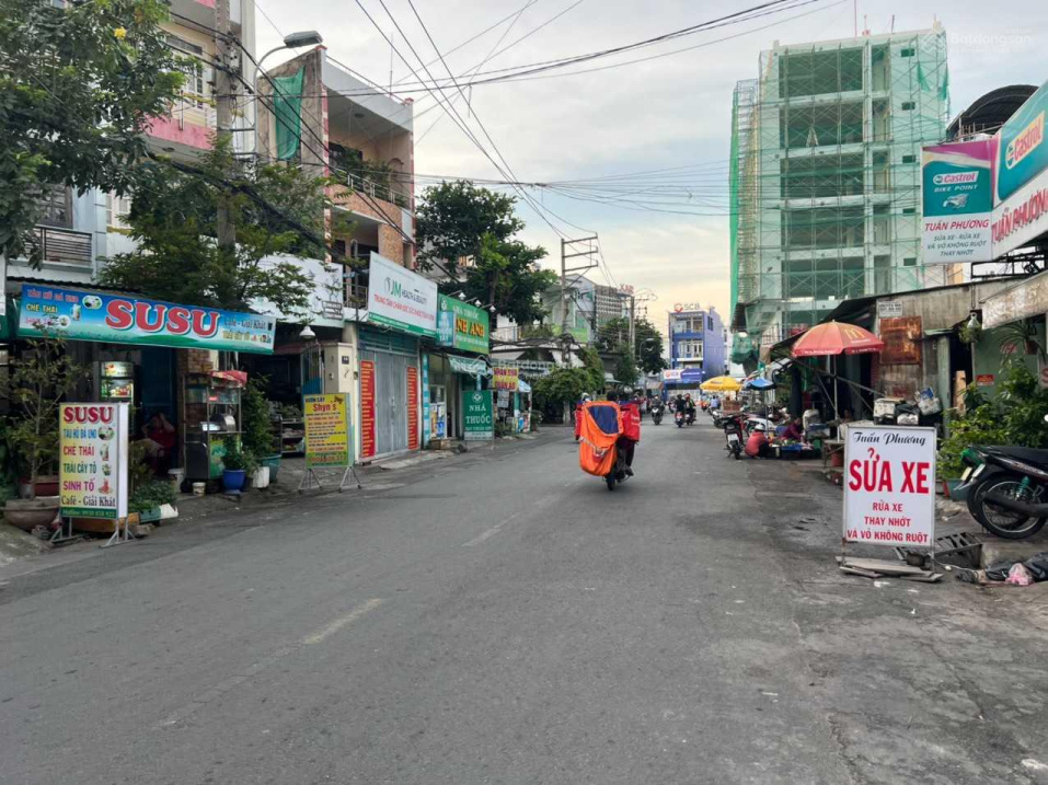 Bán nhà MT Đoàn Giỏi, 6x20, 1 lầu, gần Aeon Tân Phú, 12.9 tỷ