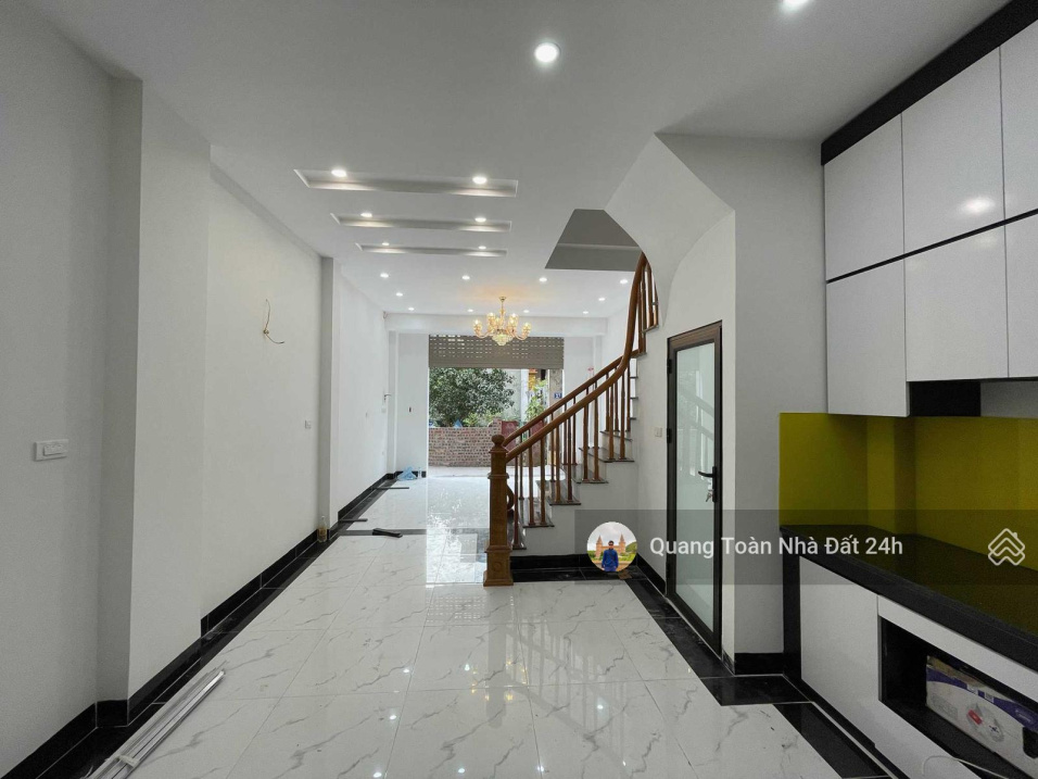 Bán nhà Tây Mỗ mặt ngõ thông diện tích 38m2 x 4T 5PN Morning đỗ cửa, cách 30m ra đường ô tô tránh