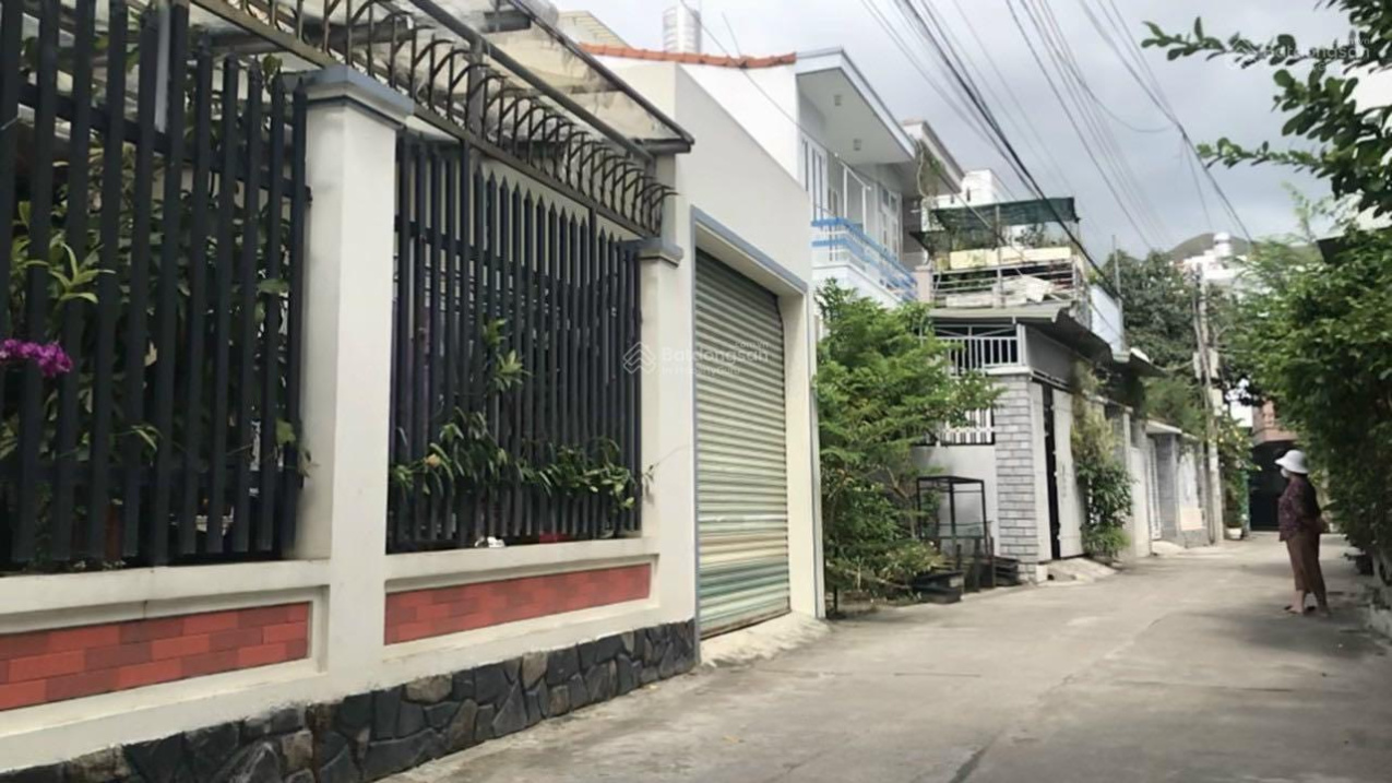 Bán nhà cực đẹp hẻm ô tô, Phú Đức, Vĩnh Hoà, Nha Trang