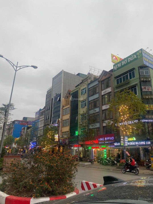 Bán nhà đất siêu rẻ, đẹp, mặt phố Nguyễn Hoàng - Từ Liêm - 275m2 - MT 12m - 65 tỷ 0915 551 389