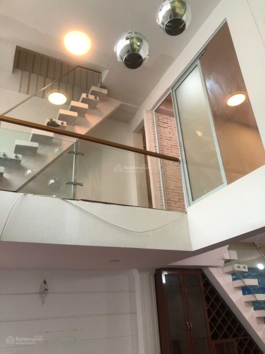 Bán nhà đường Cô Giang, phường 2, Phú Nhuận, 50m2, 4 tầng, giá chỉ 6.2 tỷ