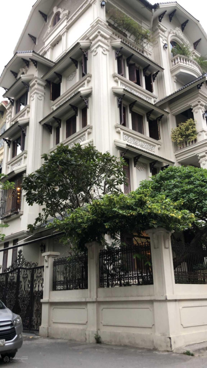 Bán nhà đường Lê Đức Thọ,Biệt Thự Văn Phòng,Nam Từ Liêm. DT206m2. Cho thuê150 triệu mỗi tháng