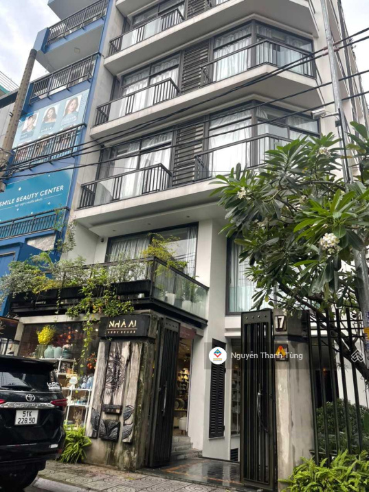 Bán nhà đường xe hơi 232 đường Võ Thị Sáu Quận 3. DT: 9x12m, nhà 5 lầu ST giá 28 tỷ vị trí đẹp