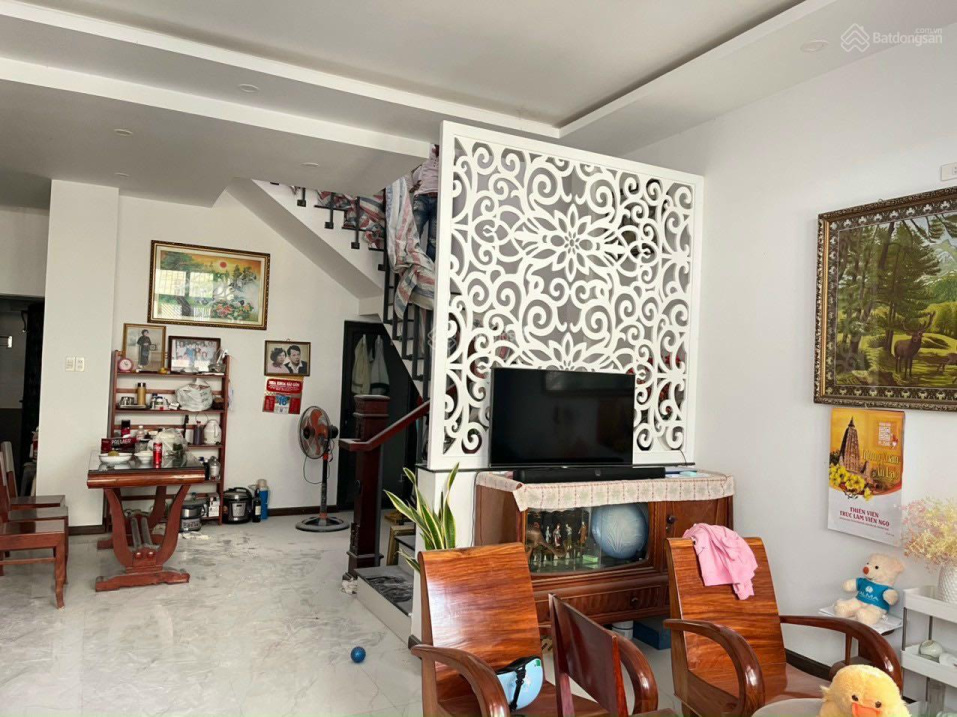 Bán nhà hẻm ô tô sát đường Gò Găng Vĩnh Ngọc 1 trệt 1 lầu, thiết kế đẹp có sân đậu ô tô giá 3.5 tỷ